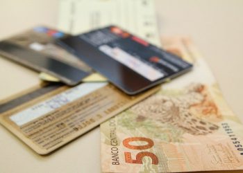 Inadimplência das empresas cresce 4,22% em novembro