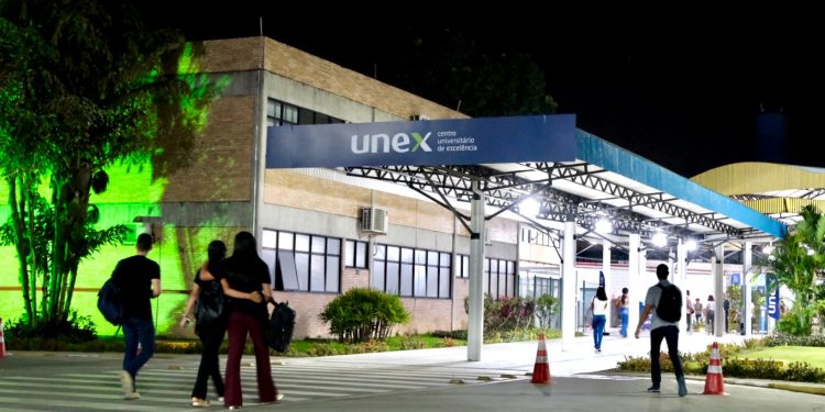 Unex abre processo seletivo para os cursos de Medicina em Feira de Santana e Itabuna