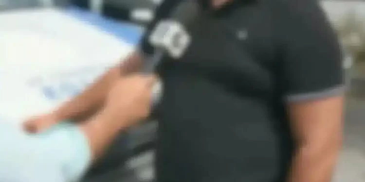 Professor de futebol suspeito de abusar sexualmente adolescentes é procurado