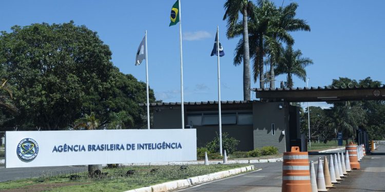 MPF vai investigar uso de sistema da Abin para monitorar celulares