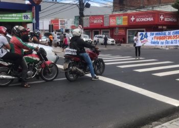 Ação no trânsito marca o Dia de Combate à Tuberculose