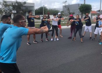 Caminhada alerta para importância da prevenção do câncer de intestino