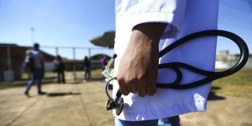 Governo relança programa Mais Médicos