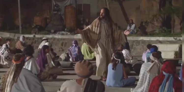 Grupo de Teatro Renascer e Nova Judéia do Sertão volta aos palcos após 3 anos com apresentação emocionante de “Paixão e Morte de Cristo”