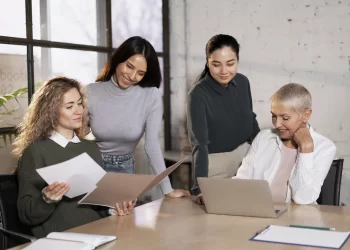 Empreendedorismo feminino cresce 30% em 12 meses, mas ainda enfrenta desafios