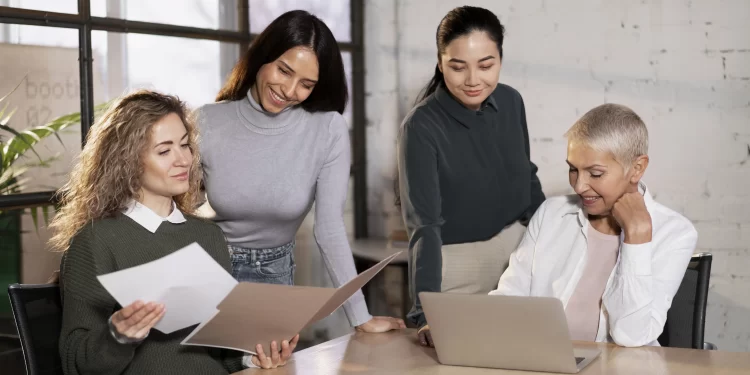 Empreendedorismo feminino cresce 30% em 12 meses, mas ainda enfrenta desafios