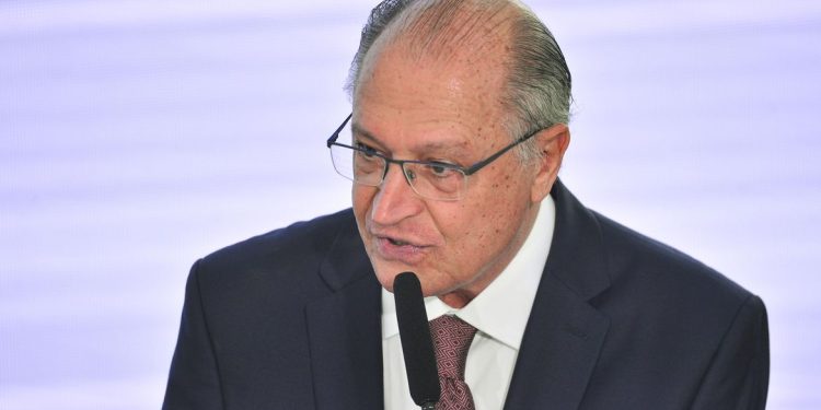 Alckmin diz que nova âncora fiscal será apresentada nos próximos dias