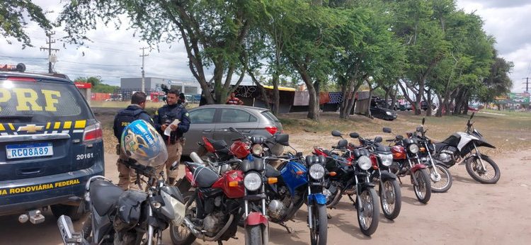 PRF retira de circulação 25 veículos durante Micareta de Feira de Santana