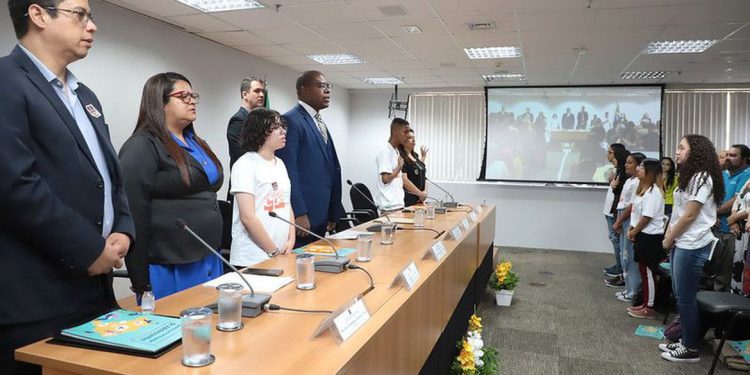 Conanda: governo e sociedade civil terão mesmo número de conselheiros