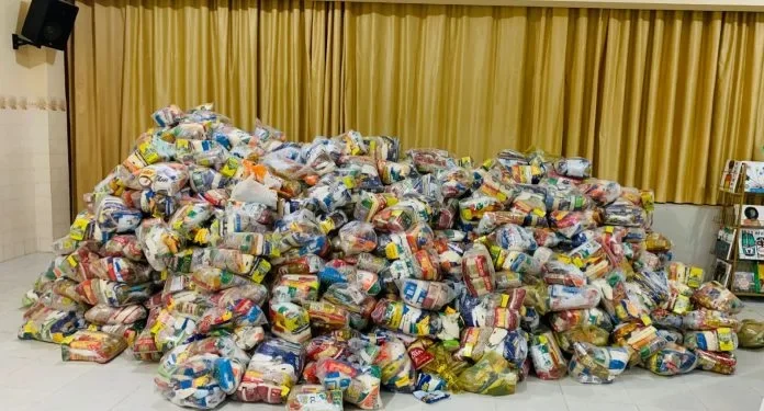 Programa Bahia Sem Fome entrega mil cestas básicas para instituição social em Feira de Santana