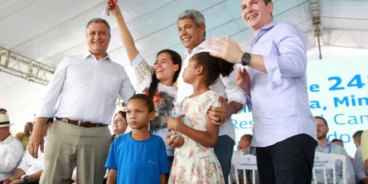 São entregues 248 unidades habitacionais do Minha Casa Minha Vida em Feira de Santana