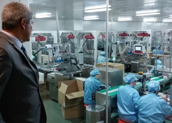 Governador visita indústria de alimentos na China 