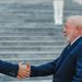 Em encontro com Xi Jinping, Lula diz que “ninguém vai proibir que Brasil aprimore relações” com China