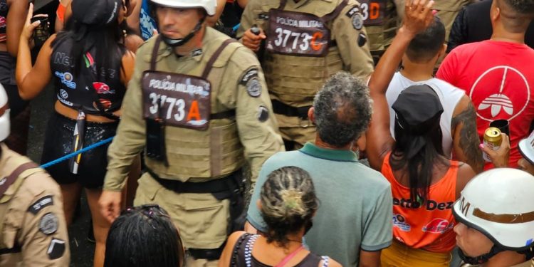 Micareta de Feira: festejo é o primeiro grande evento com atuação dos novos soldados da PM