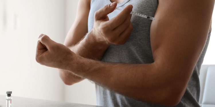 CFM proíbe prescrição médica de anabolizante para fins estéticos