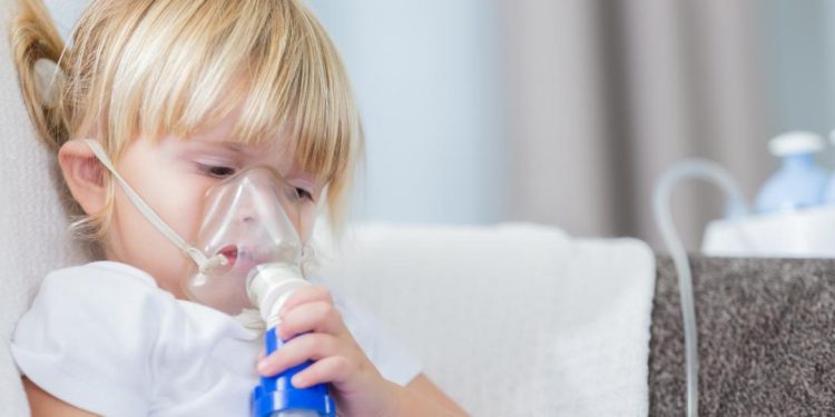 Vírus que causa bronquiolite cresce na Bahia e leva à internação de crianças