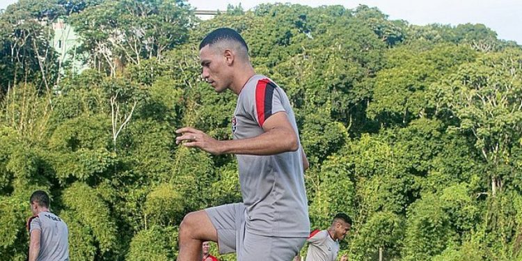 Vitória estreia fora de casa contra o ABC neste domingo
