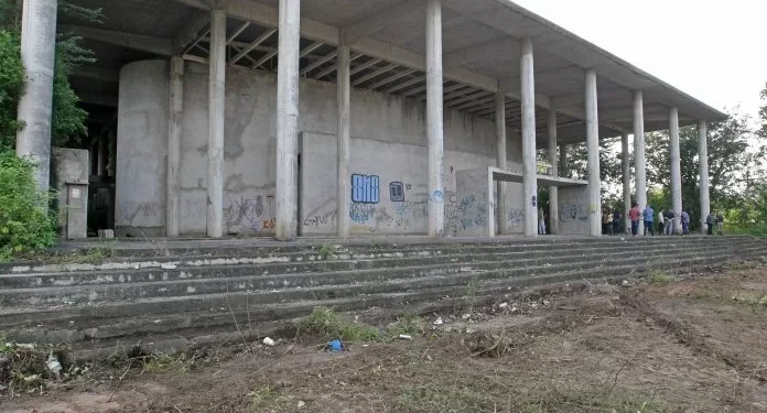 Governo do Estado vai retomar obras do Centro de Convenções e do Teatro de Feira de Santana