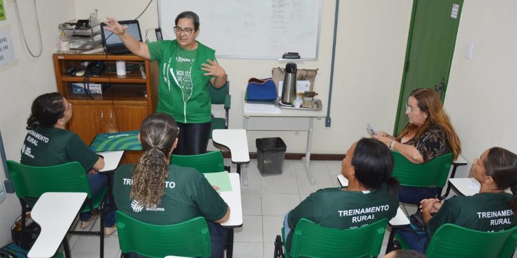 Qualifica Rural promove aperfeiçoamento profissional ao homem e mulher do campo