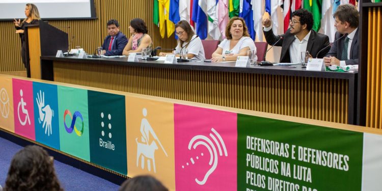 Defensoria lança campanha para inclusão de pessoas com deficiência
