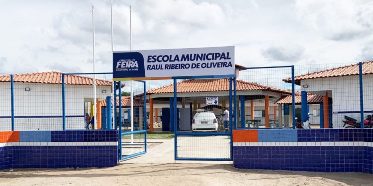 Comunidade de Água Grande, em Maria Quitéria, ganha uma nova escola nesta sexta
