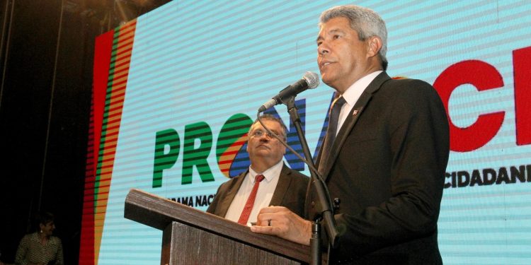 Governo da Bahia e Ministério da Justiça entregam equipamentos de segurança