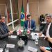 Em Brasília, Jerônimo trata da retomada de obras nas áreas de Habitação e Educação na Bahia