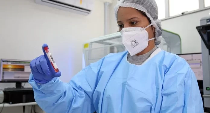 Sesab mantém monitoramento de Covid-19