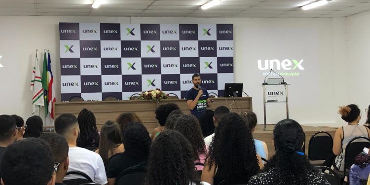 Unex realiza revisão gratuita para o vestibular de Medicina