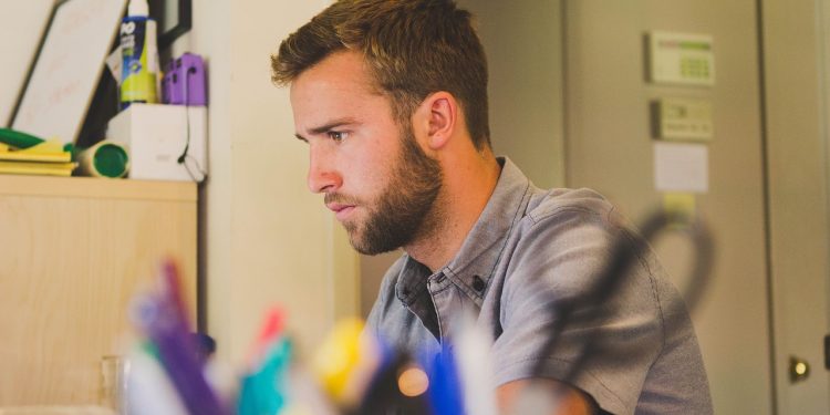 Telefonia na Nuvem ajuda as empresas a revolucionarem o trabalho remoto e híbrido