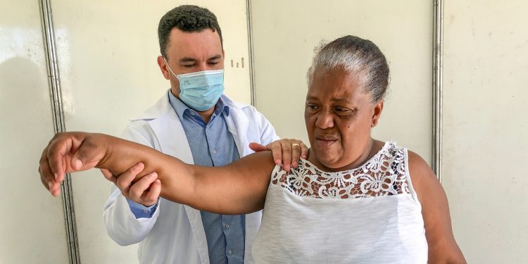 Mais de 57 mil idosos utilizam a rede municipal de saúde