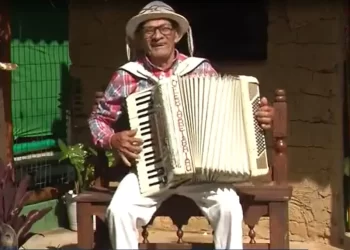 Câmeras de segurança identificam suspeito de roubar sanfona de forrozeiro em Feira presenteado por Luiz Gonzaga