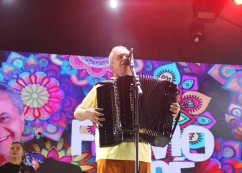 Flávio José é anunciado como primeira atração do São João de Salvador