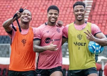 Vitória encara Criciúma para retomar liderança da Série B