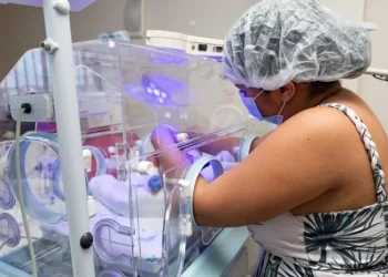 Sesab recomenda adoção de medidas por conta do aumento de casos de SRAG em crianças