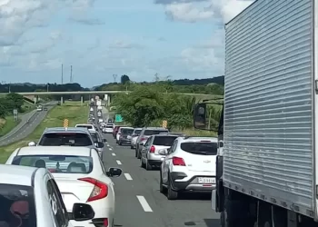 Movimento de retorno das festas juninas é intenso na BR-324