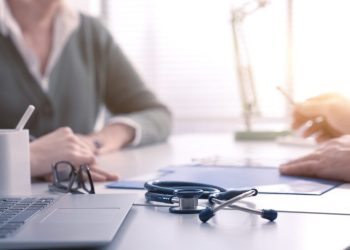 Comissão de Defesa do Consumidor debate projeto que altera planos de saúde