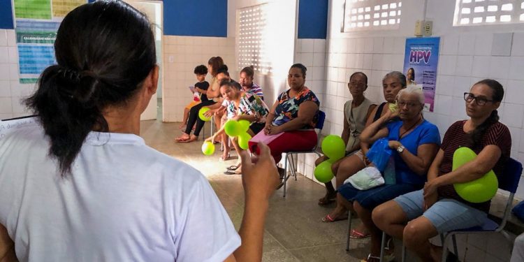 Em clima junino, moradores de Jaíba são beneficiados com serviços de saúde