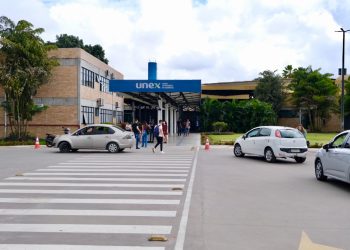 Medicina Unex: Processos seletivos abertos em Feira de Santana e Itabuna