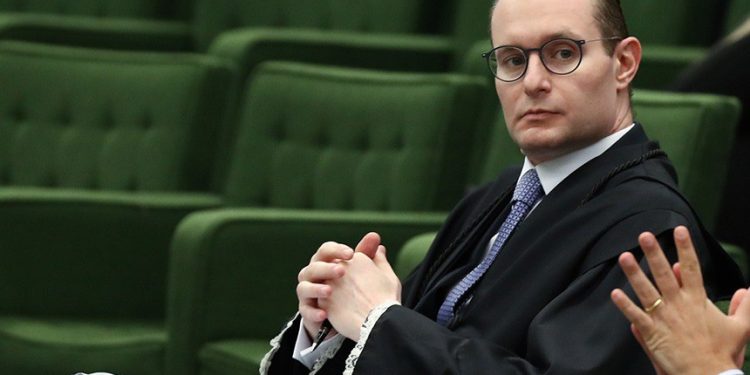Senado sabatina e vota indicação de Zanin ao STF em 21 de junho