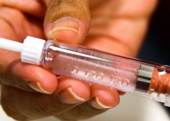 Governo antecipa entrega de 400 mil doses de insulina de ação rápida