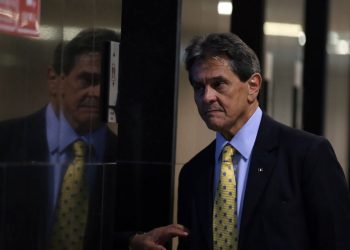 Roberto Jefferson é transferido para hospital privado no Rio