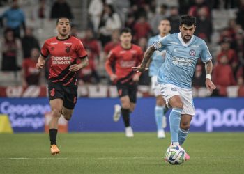 Bahia perde para o Athletico e pode entrar na zona de rebaixamento