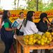 Blitz contra dengue é realizada na feira da Estação Nova