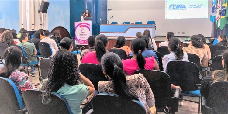 Enfermeiros da atenção básica participam do Capacita Coren