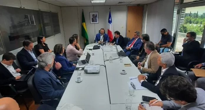Estado, BYD e parceiros planejam redede abastecimento de veículos elétricos na Bahia