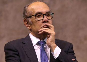 Gilmar Mendes suspende investigação que envolve aliados de Lira