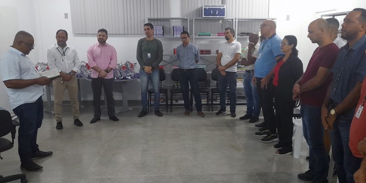 Motoristas de ambulâncias e demais setores são homenageados no Hospital da Mulher