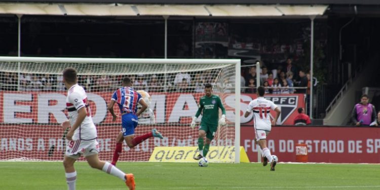 Marcos Felipe brilha e evita derrota do Bahia para o São Paulo