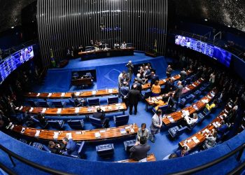 Senado aprova programa para expandir escolas em tempo integral